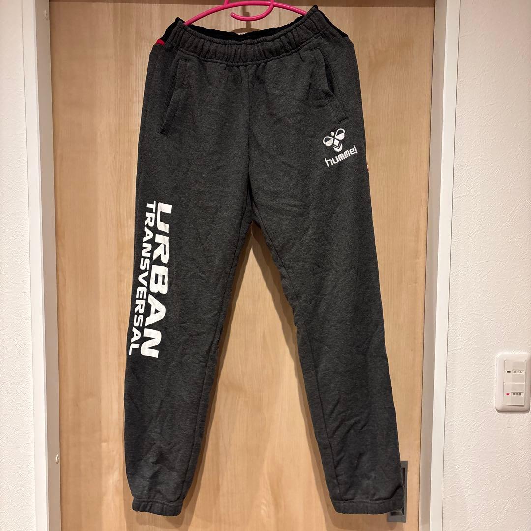 新品 hummel スエットジャージ上下セットアップ 赤グレー Mサイズ