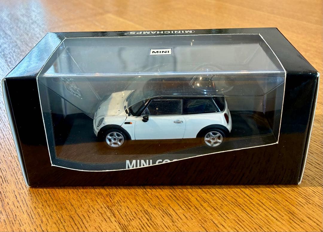 MINI COOPER 1/43MINICHAMPSミニカー
