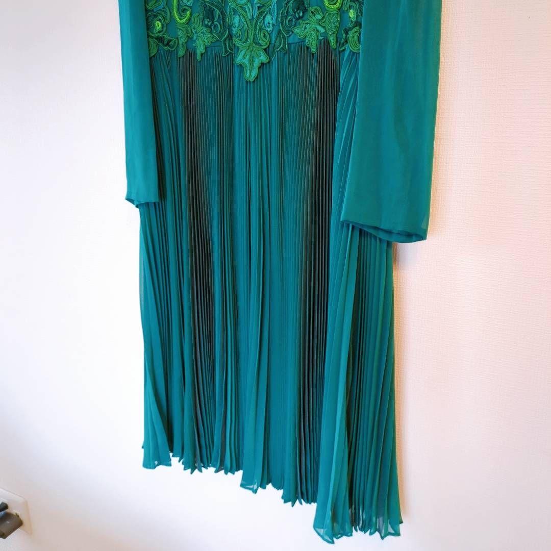 モダンドレス（М相当）刺繍　ロングドレス　エメラルドラテンドレス 　シアー