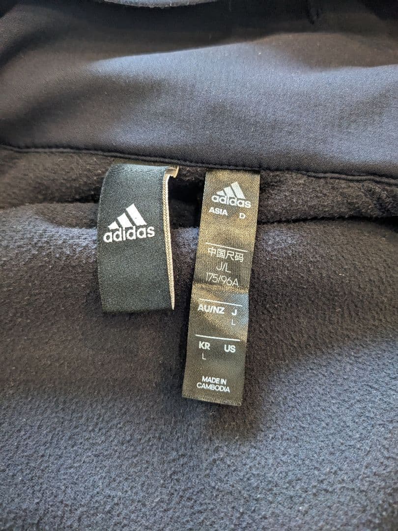 adidas トレーニングウェア　フード付　セットアップ　ゴルフ　サッカー　野球