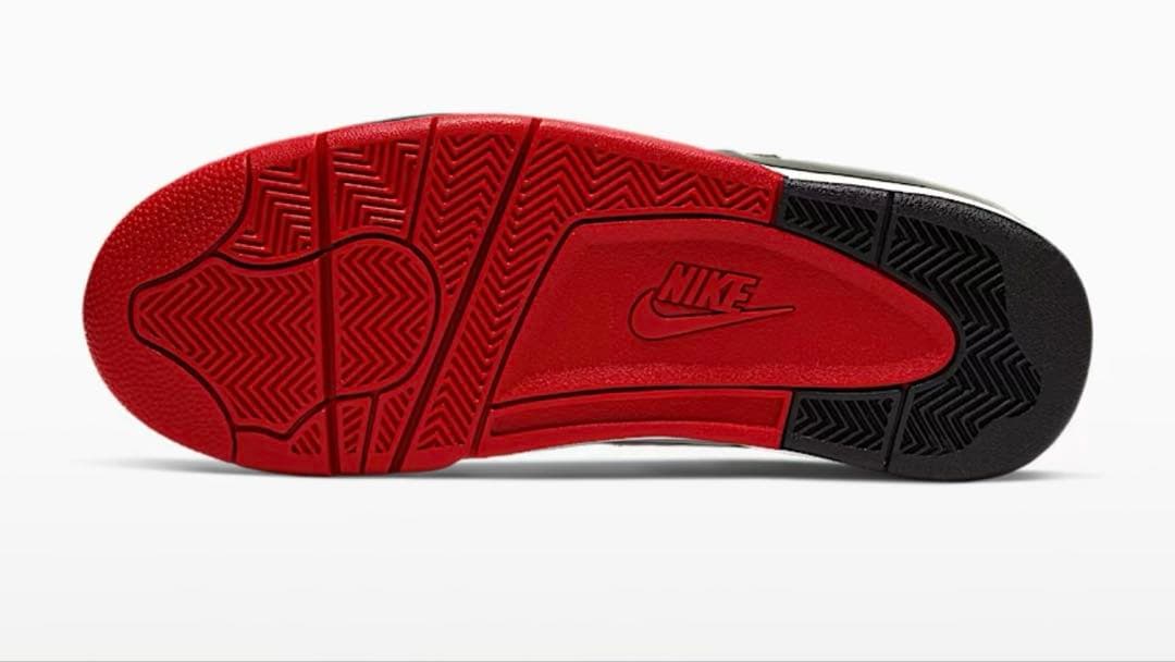 新品 NIKE ナイキ フライトレガシー 26.0cm