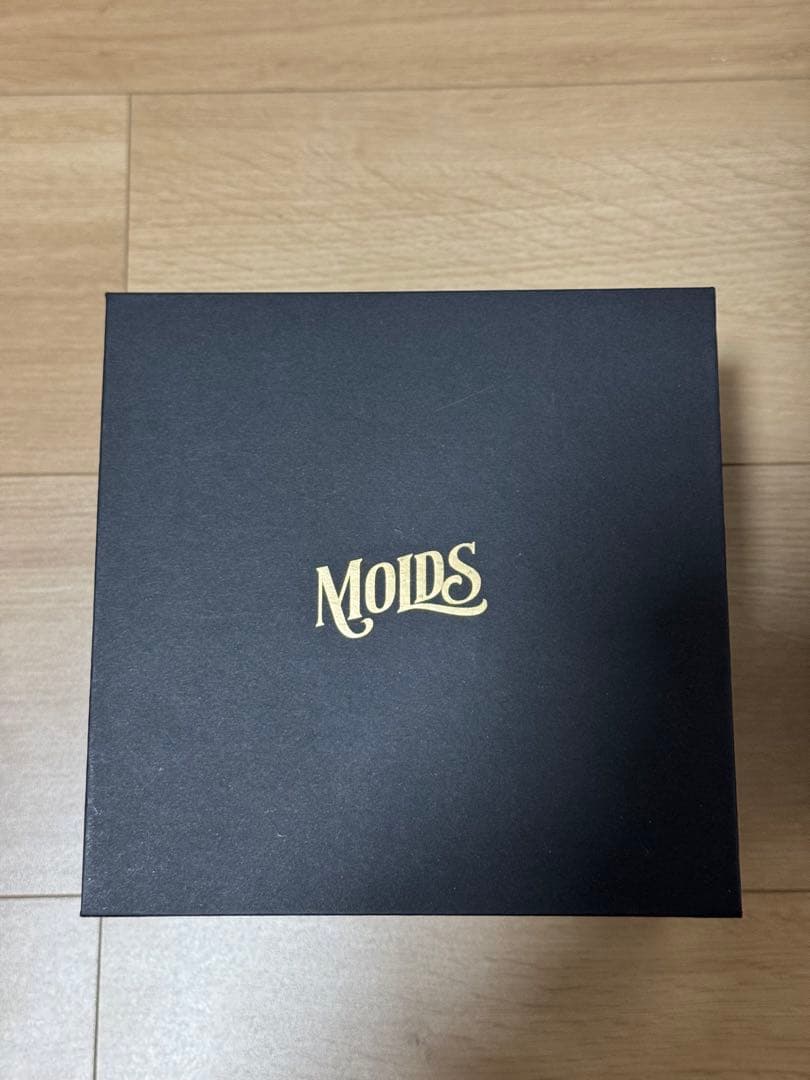 Molds 釣鐘 レザー シェード neru design works モールズ