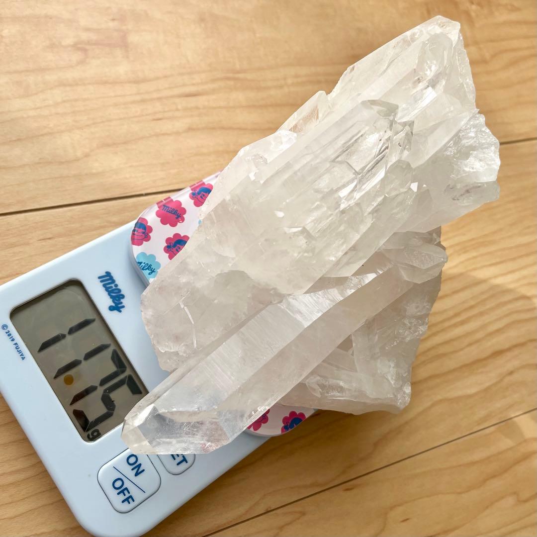 アーカンソー水晶　クラスター　原石　虹入り　大型約1.1キロ　希少