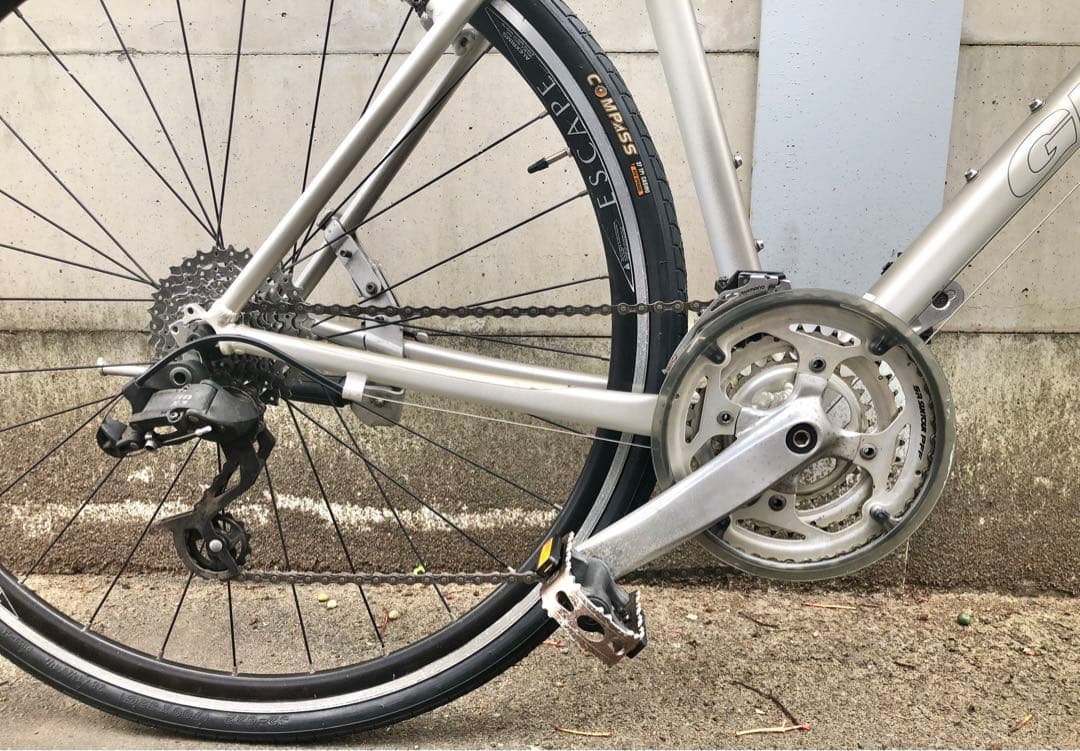【整備済・美品】GIANT ESCAPE R3 24速　クロスバイク CT500