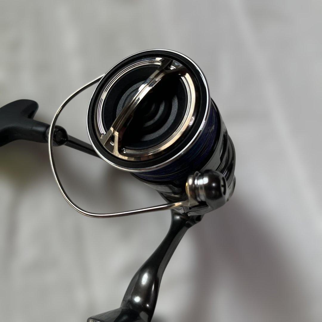 SHIMANO 24TWIN POWER C3000XG スピニングリール