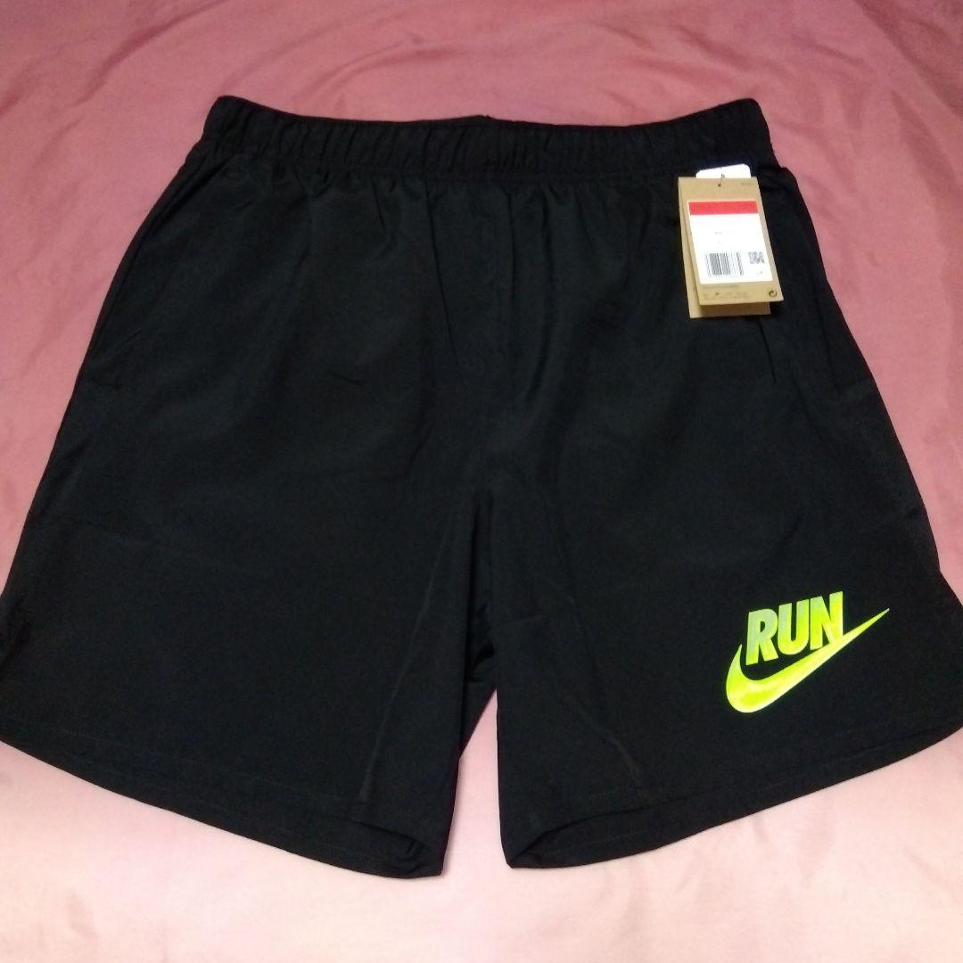 Nike DRI-FIT RUN Tシャツ＆ショートパンツセット