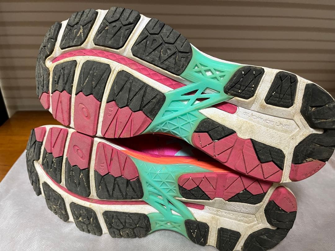 アシックス　レディースゲルカヤノ23ワイド　サイズ25.0cm asics