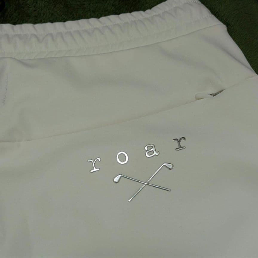 【新品】LUXEAKMPLUS×roar バックロゴ 防風 ロングパンツMサイズ