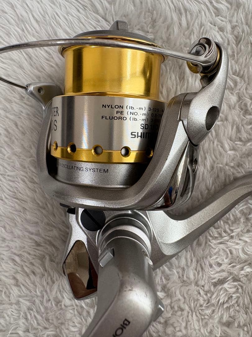 美品シマノ　05 BIOMASTER 2000S スピニングリール