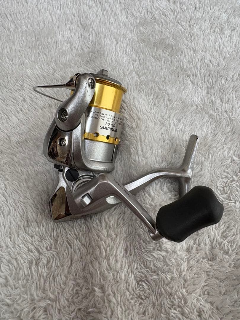 美品シマノ　05 BIOMASTER 2000S スピニングリール
