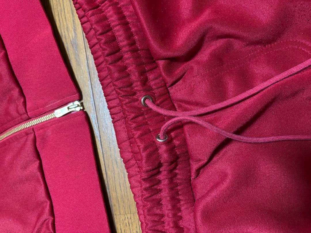 KITH 赤 ジャージ　セットアップ　bergdorf goodman ゴールド
