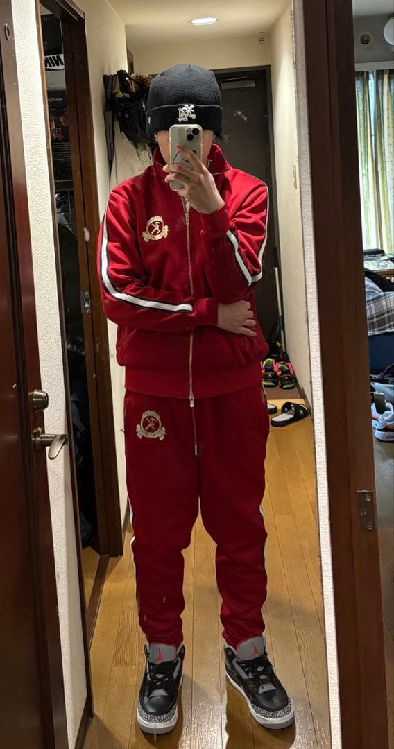 KITH 赤 ジャージ　セットアップ　bergdorf goodman ゴールド