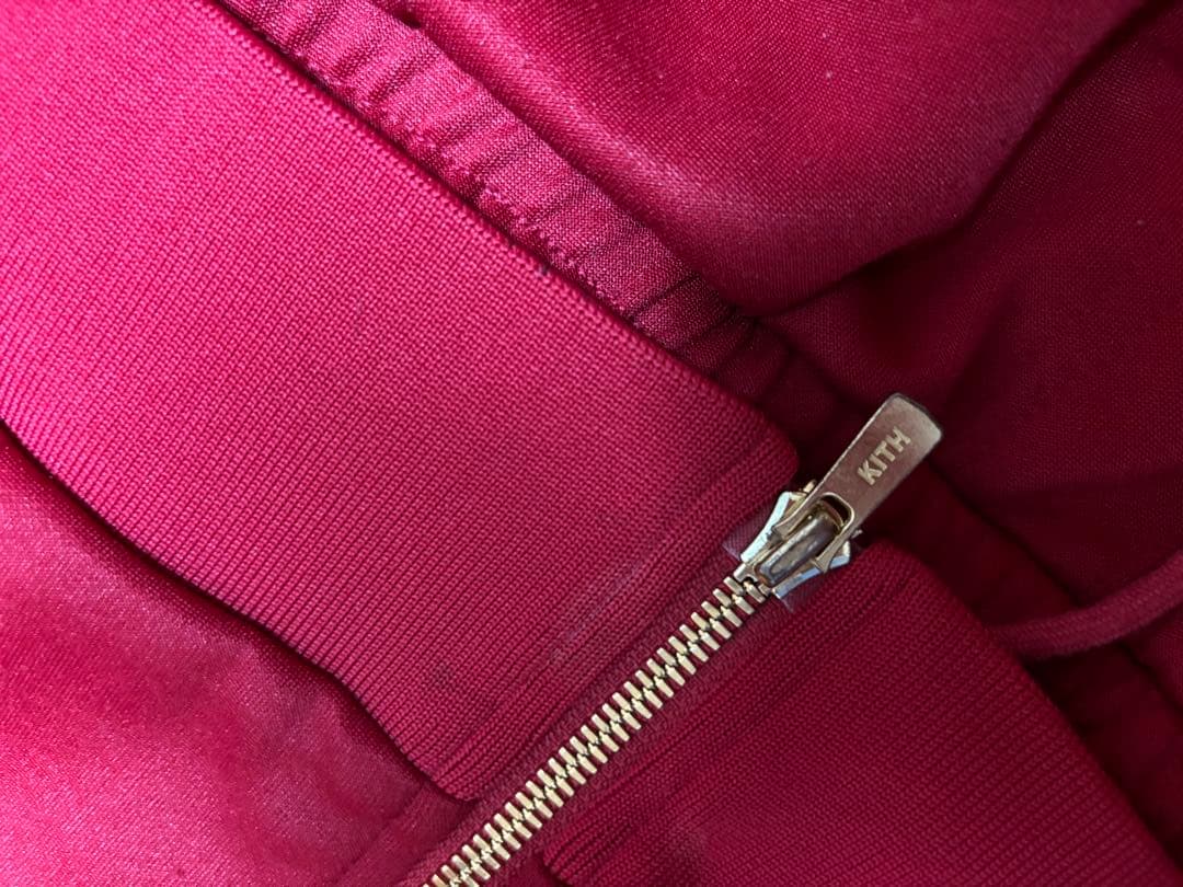 KITH 赤 ジャージ　セットアップ　bergdorf goodman ゴールド