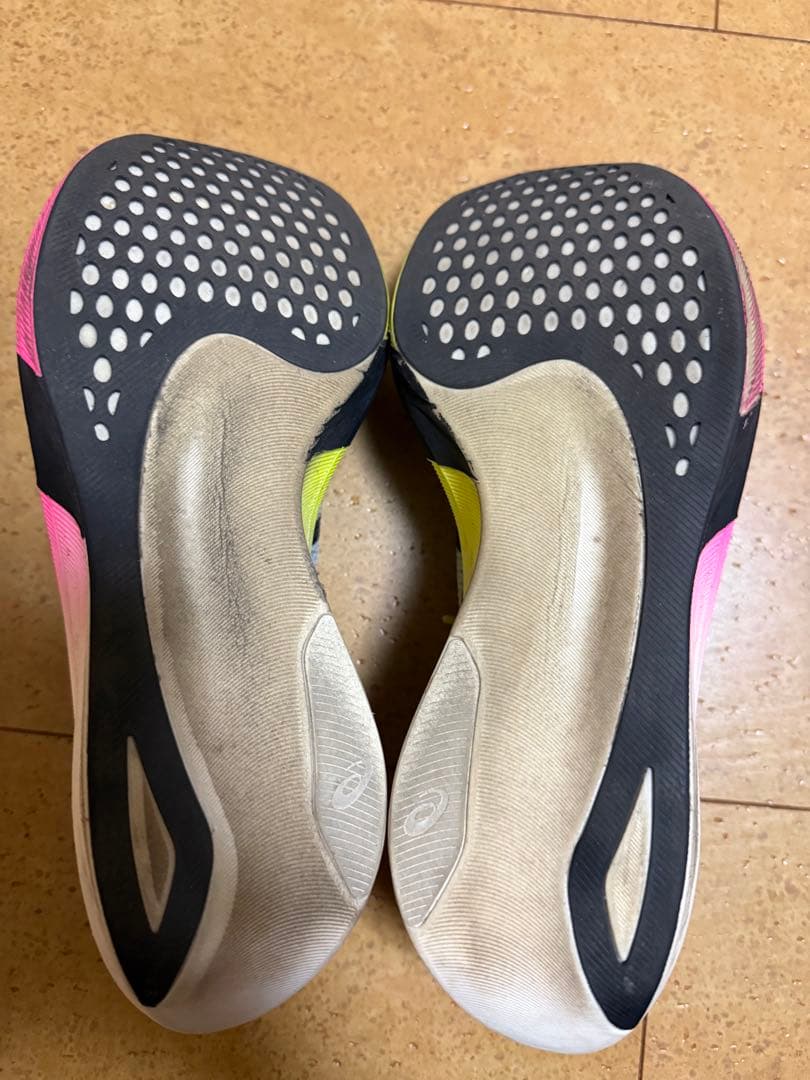 アシックス メタスピードエッジパリ 25.5cm