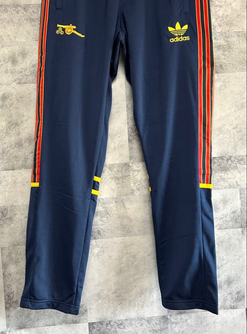 新品　アディダスadidas アーセナルFC トラックパンツ スリーストライプ