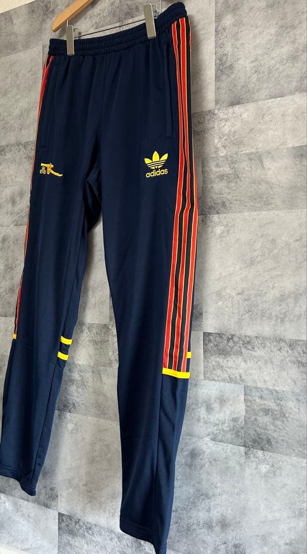 新品　アディダスadidas アーセナルFC トラックパンツ スリーストライプ