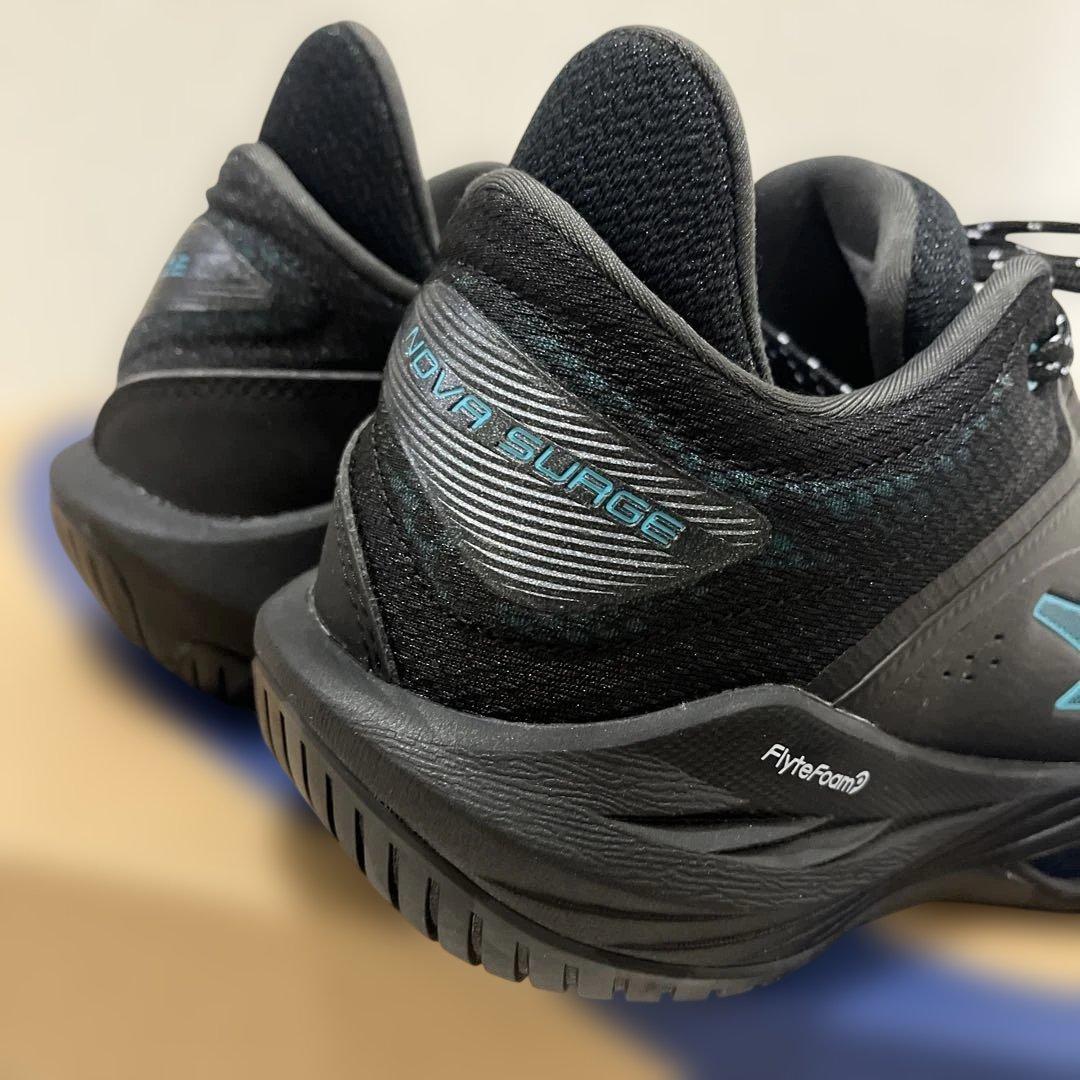 ASICS バスケットボールシューズ ノヴァサージ 3 GS