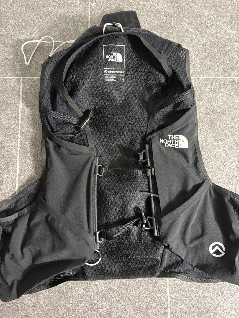 美品⭐︎ ザノースフェイス　サミットラントレイニングパックLサイズ10L トレラン