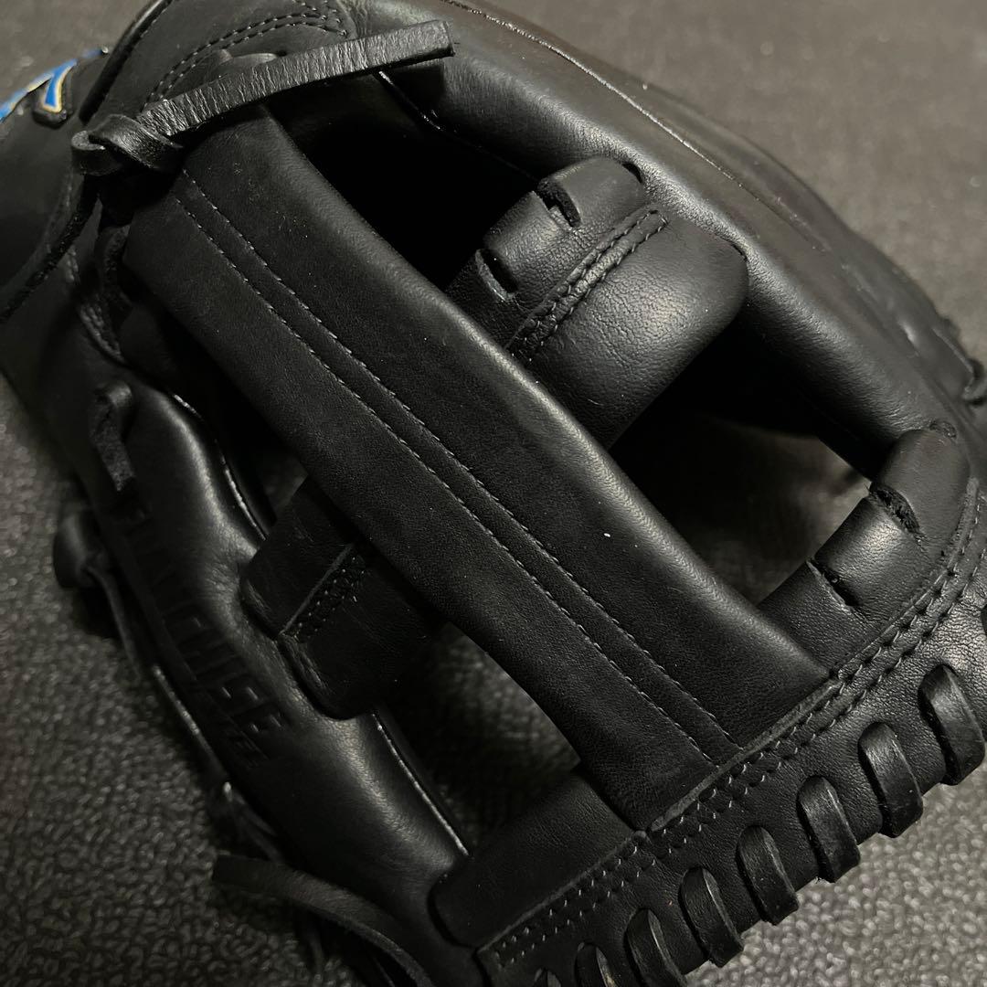 Mizuno 軟式グローブ 大人用 野球 98 紐の切れ革の破れ無し 比較的綺麗