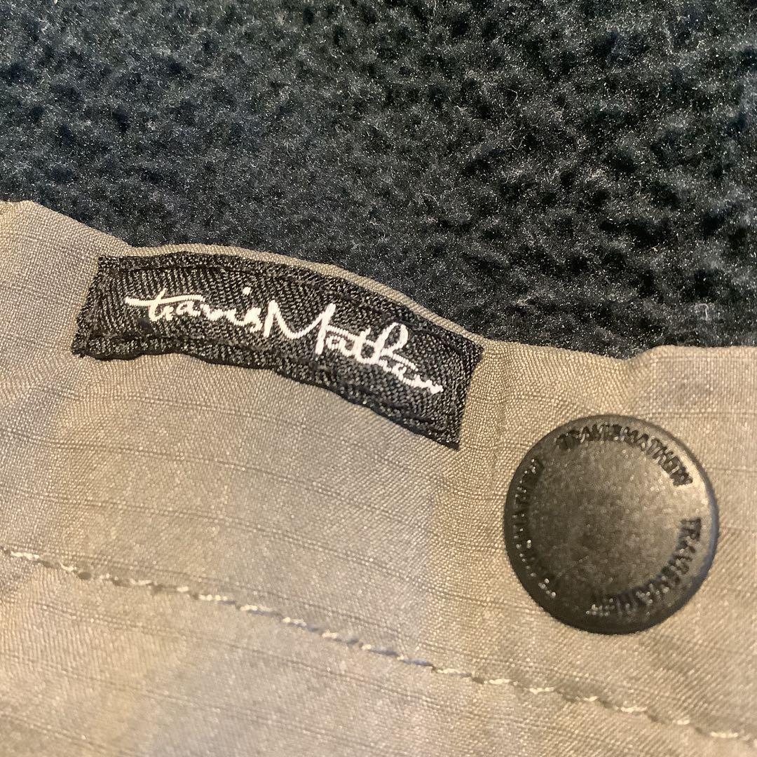 TRAVIS MATHEW グレー ジャケット　リバーシブル　Lサイズ