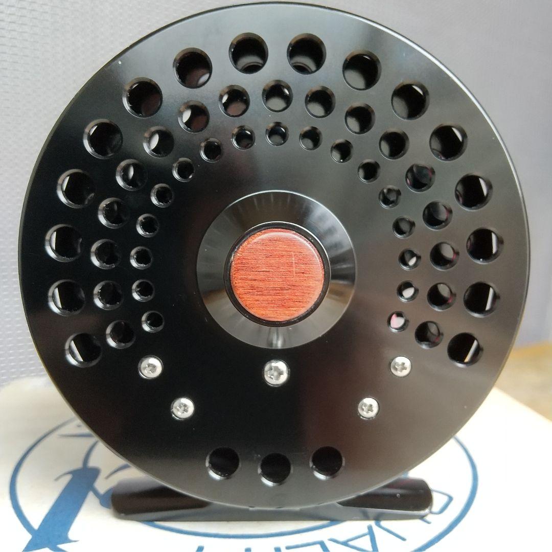 【新品同様】『Ａbel / TR-3 』fly reel [BLACK]