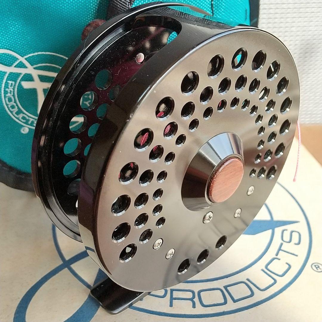 【新品同様】『Ａbel / TR-3 』fly reel [BLACK]