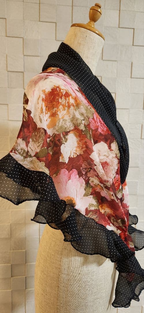 ハンドメイド フラメンコ衣装 新品 シージョ・エプロン 赤系 花柄 黒×白水玉
