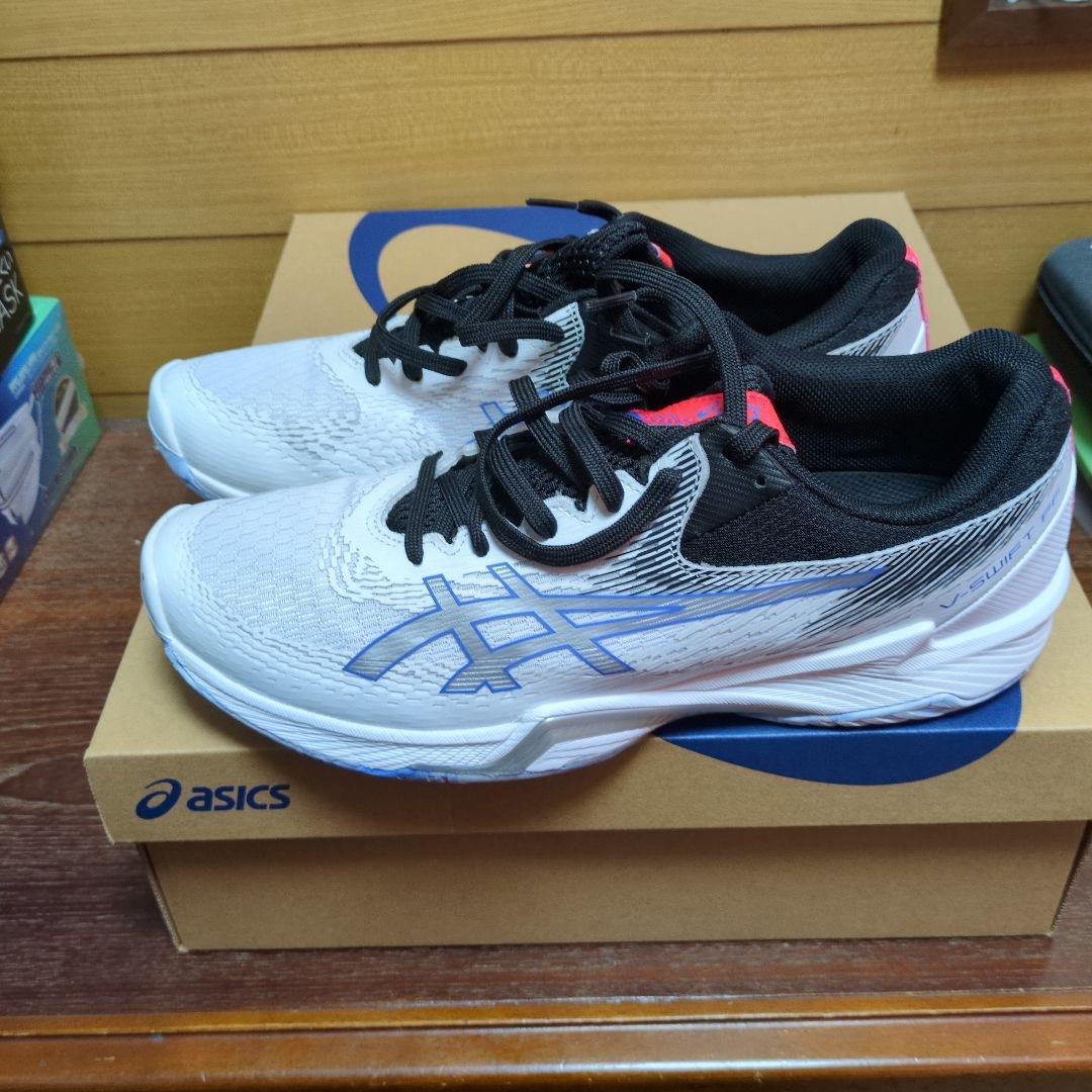 asics バレーボールシューズ ホワイト/ブラック/パープル ブイスイフト