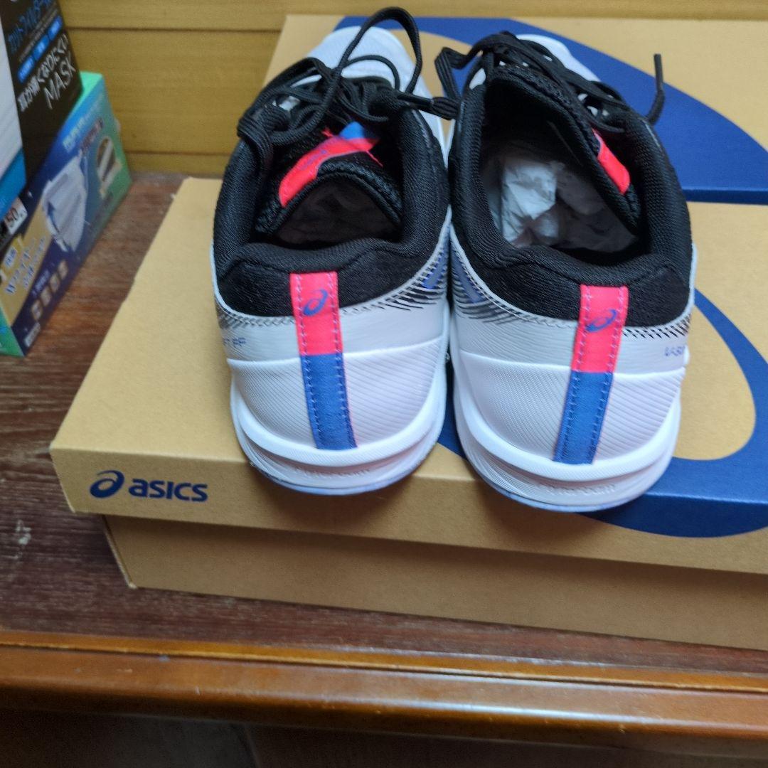 asics バレーボールシューズ ホワイト/ブラック/パープル ブイスイフト