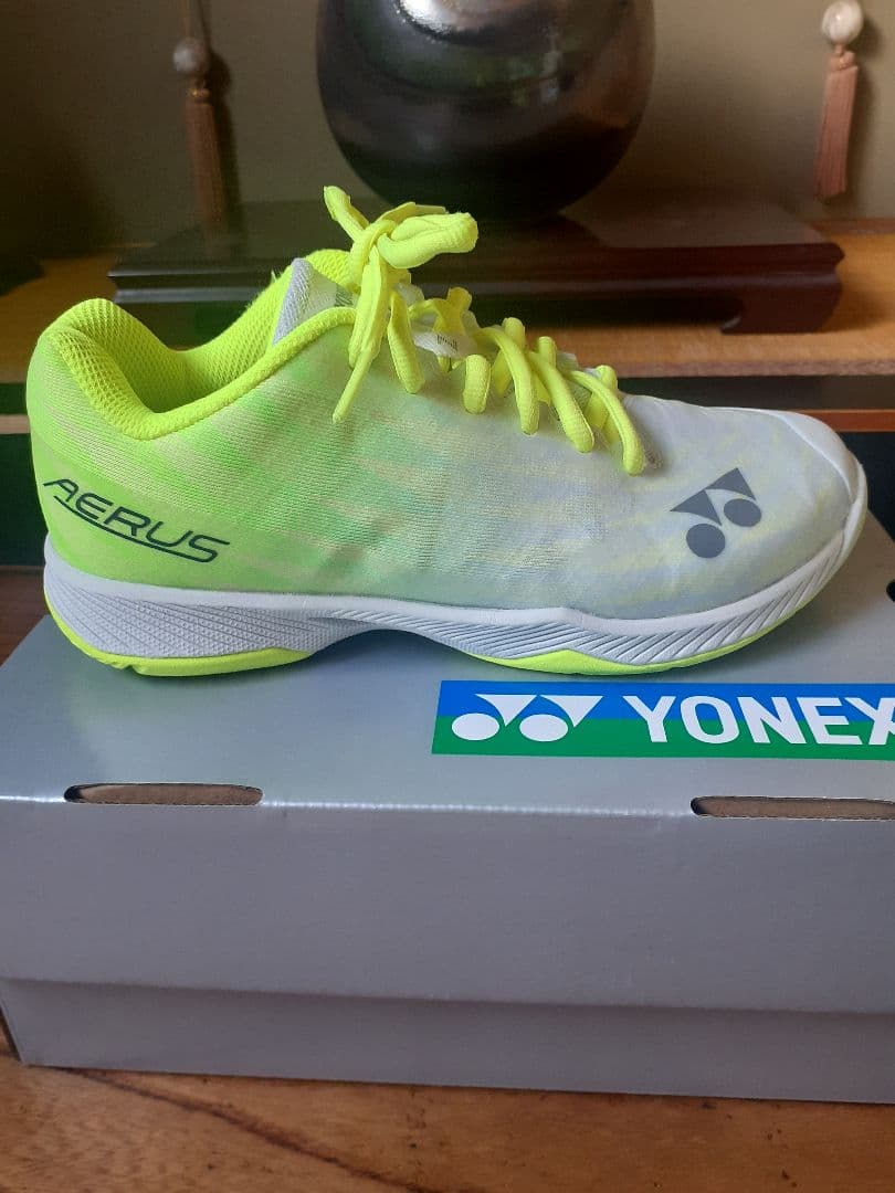 YONEX エアラスZワイド　SHBAZ2W バドミントンシューズ