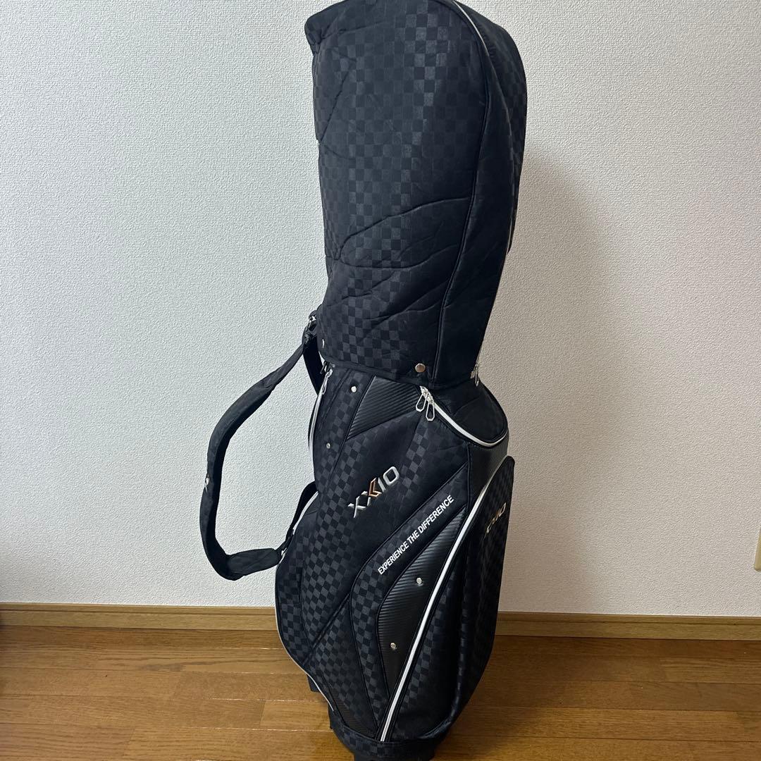 XXIO キャディバッグ チェック柄ブラック ゴルフバッグ　DUNLOP