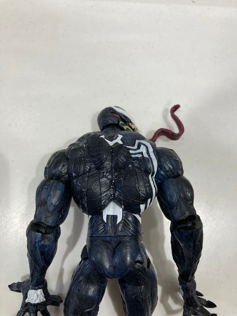 ヴェノム　フィギュア　マーベルトイズ　ダイヤモンドセレクト　スパイダーマン
