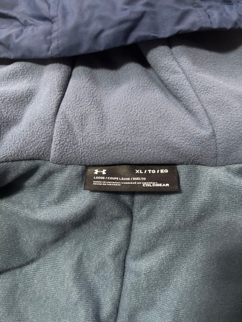 UNDER ARMOUR ベンチコート XLサイズ
