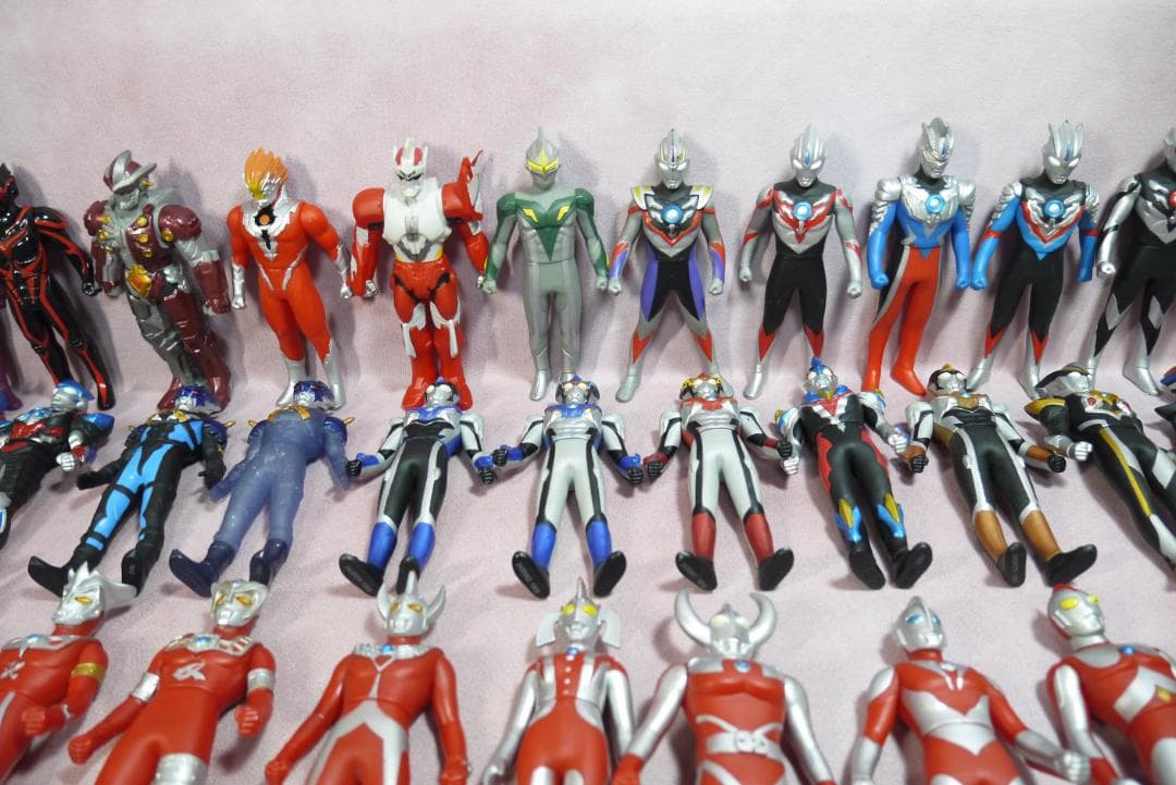 ウルトラヒーローシリーズ500　ウルトラマンソフビ　95体