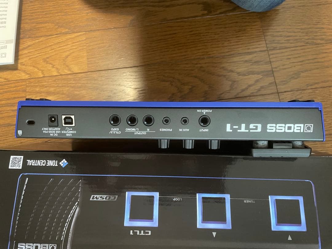 BOSS GT-1 マルチエフェクター　教科書付き