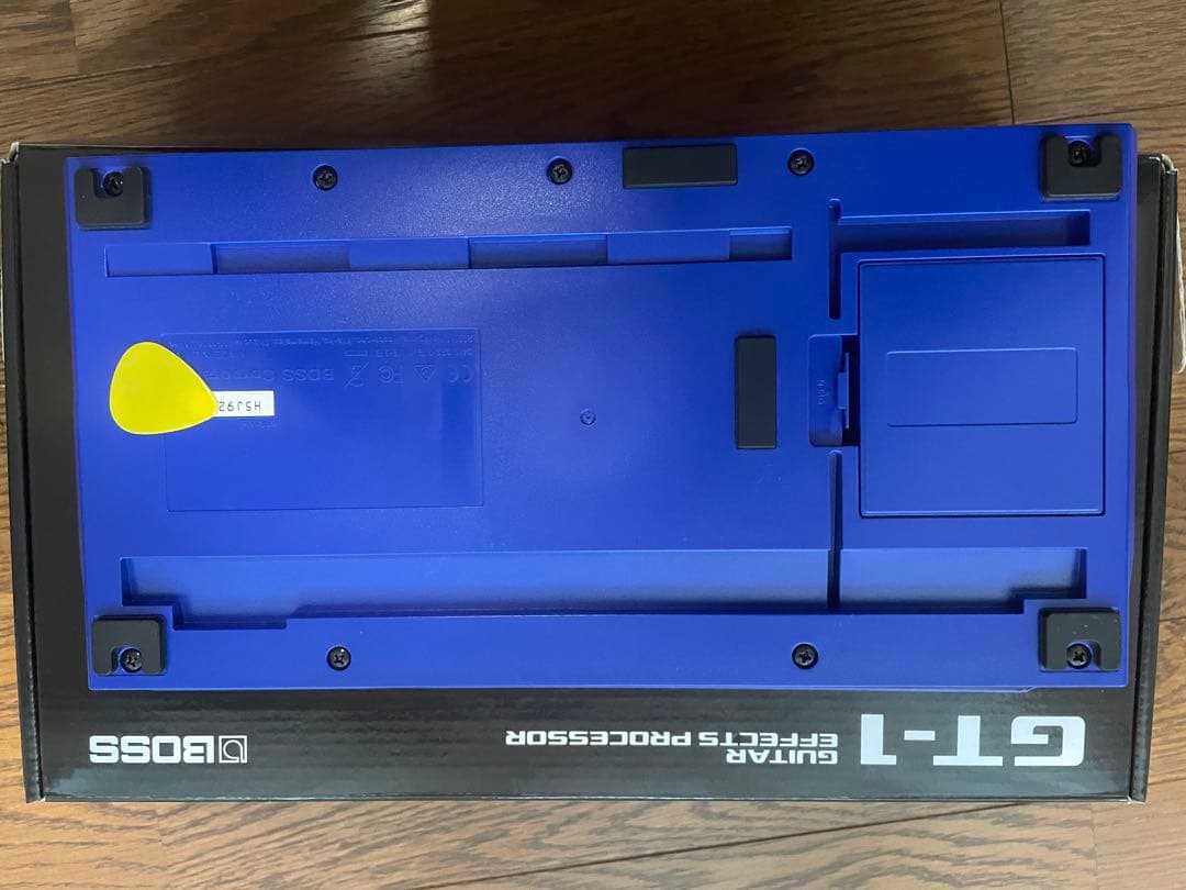 BOSS GT-1 マルチエフェクター　教科書付き