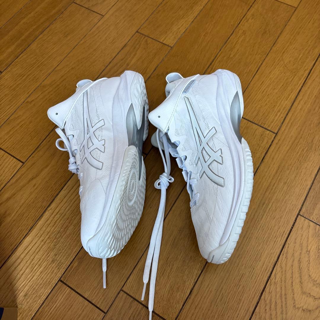 ASICS GELHOOP V17 EXTRA WIDE 25.0cm ホワイト