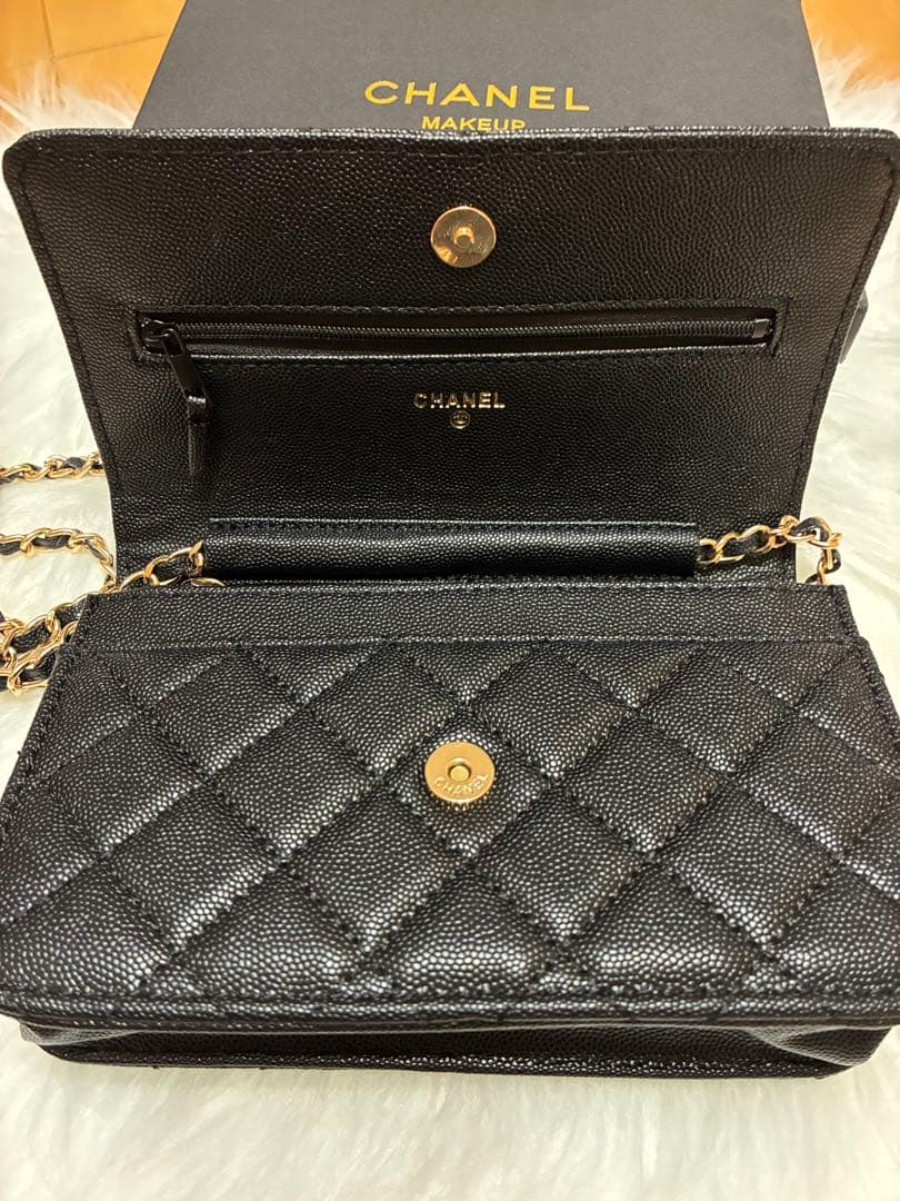 CHANEL ブラック ショルダーバッグ
