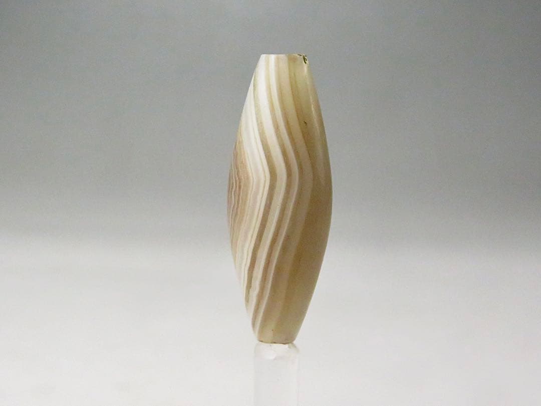 石製の古代ビーズ2個