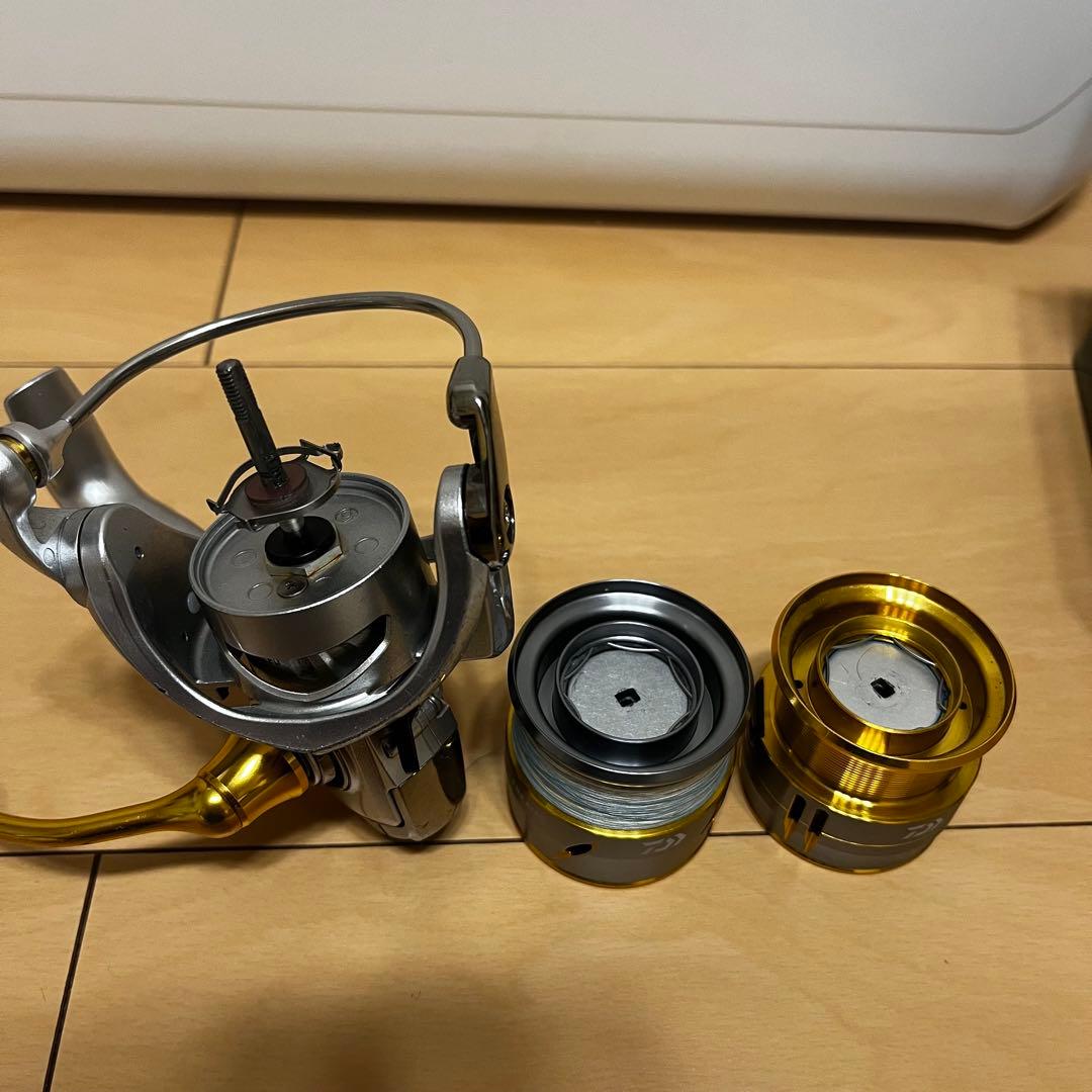 DAIWA FREAMS LT2500-XH スピニングリール