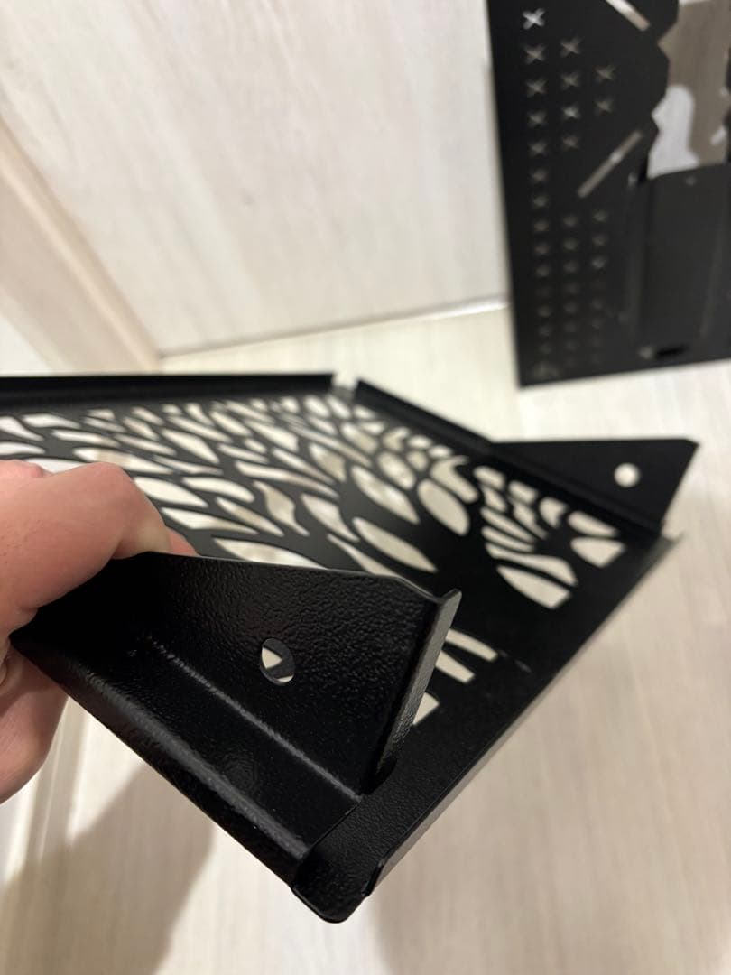 【美品】ブラックデザイン　BXプレート　ツリー柄計2枚