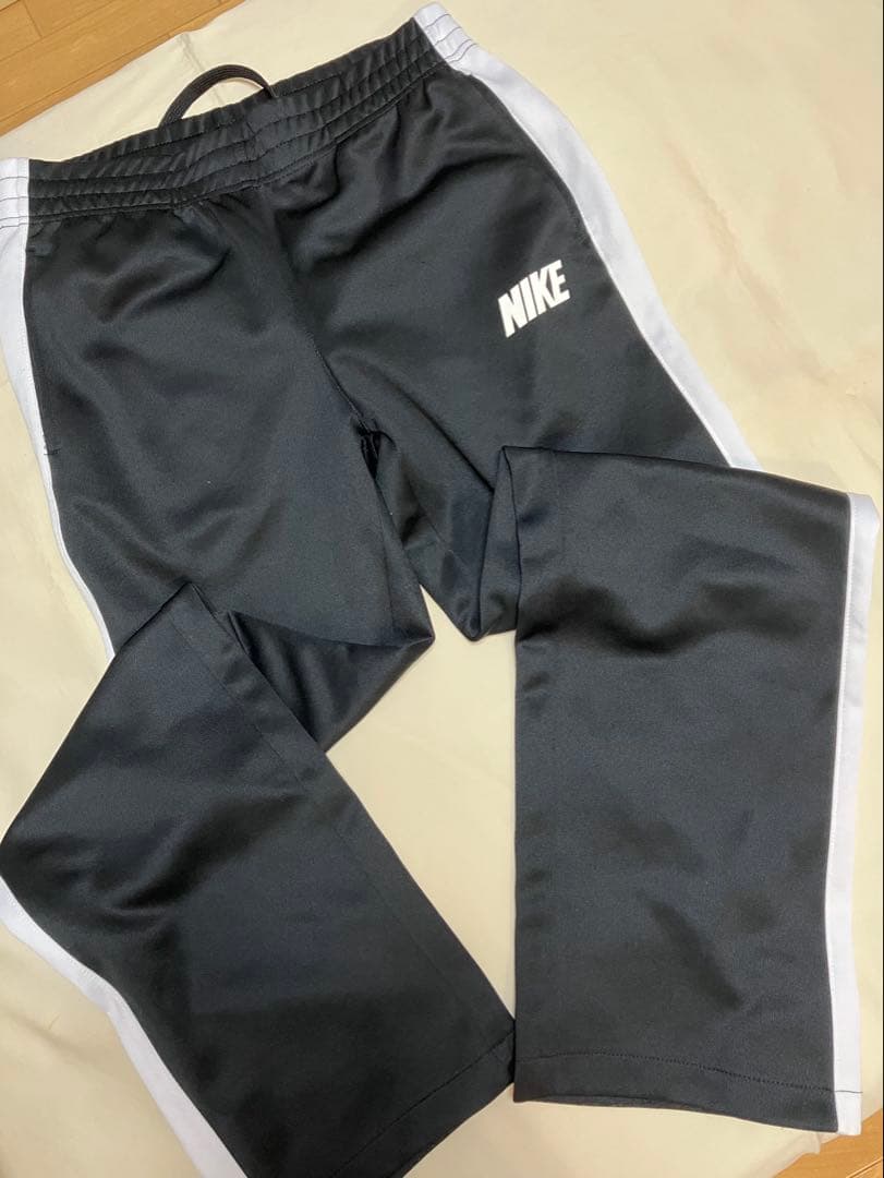 NIKE ナイキ　ジャージ　上下セット　Mサイズ♪