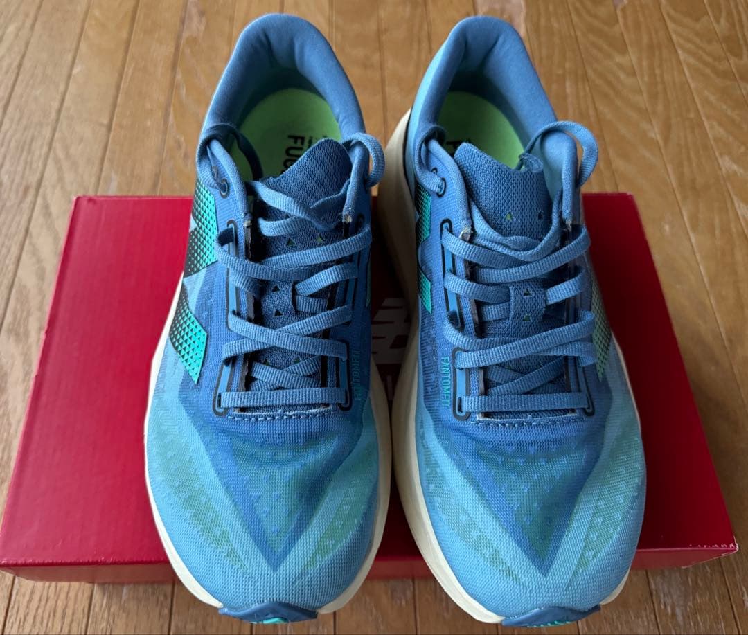 スパイク・シューズ New Balance FuelCell Rebel v4 (26.5cm)