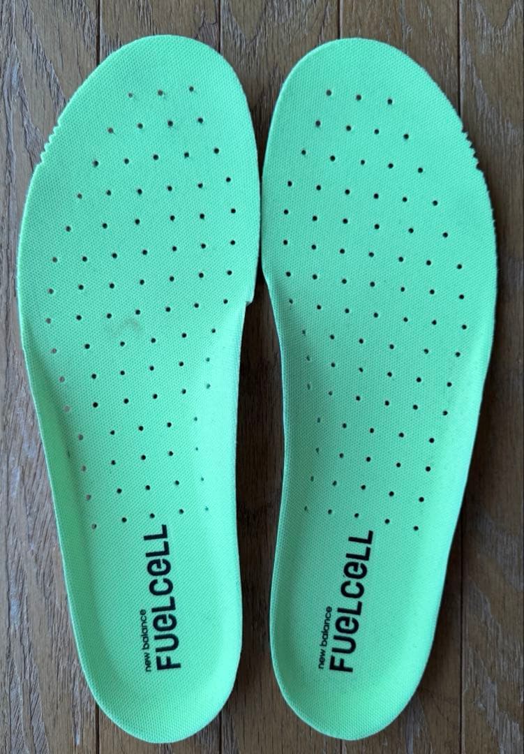 スパイク・シューズ New Balance FuelCell Rebel v4 (26.5cm)