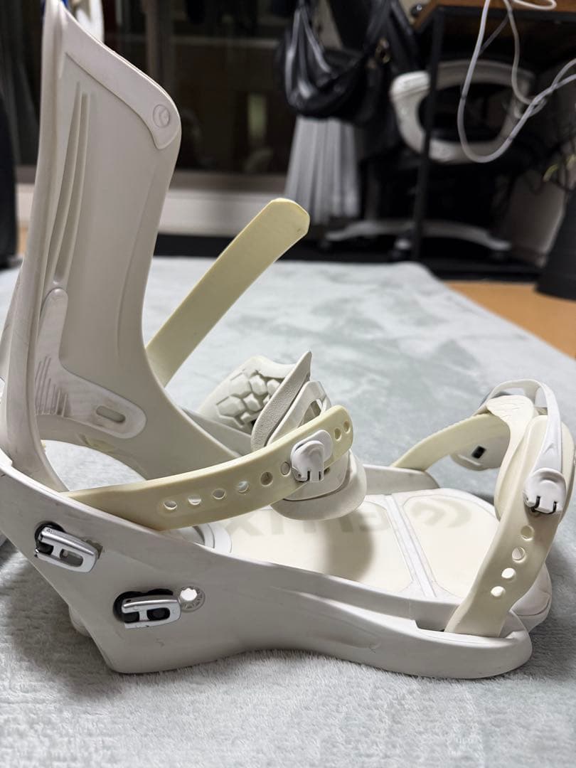 FLUX XF ホワイト ビンディング Mサイズ