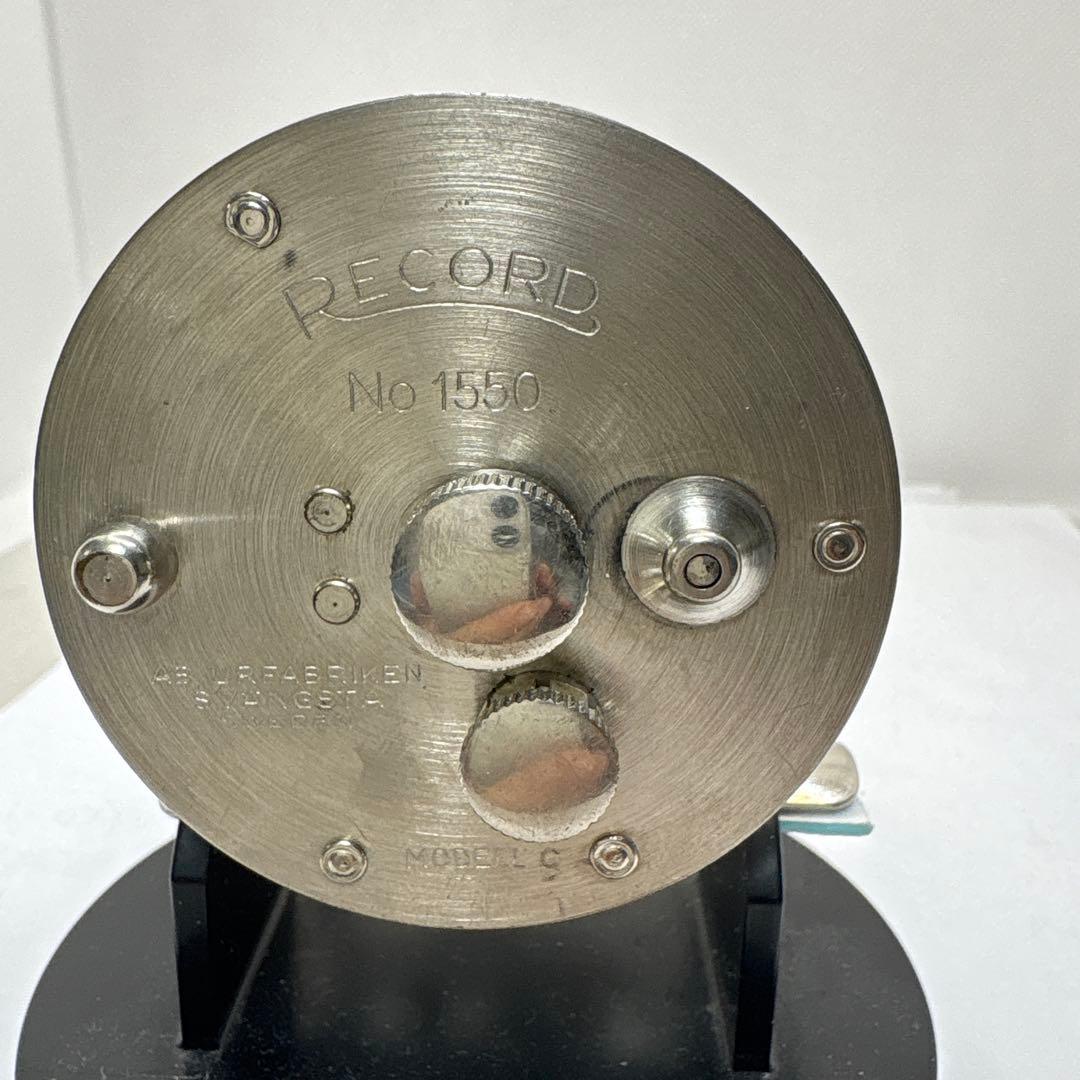 ABU 1550ベイトリール 収納袋付き
