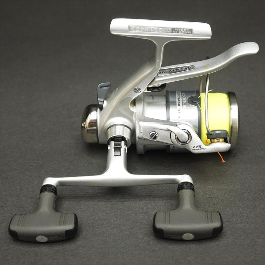 ダイワ Daiwa 2500L.BT トーナメントXリール 釣具 スピニング