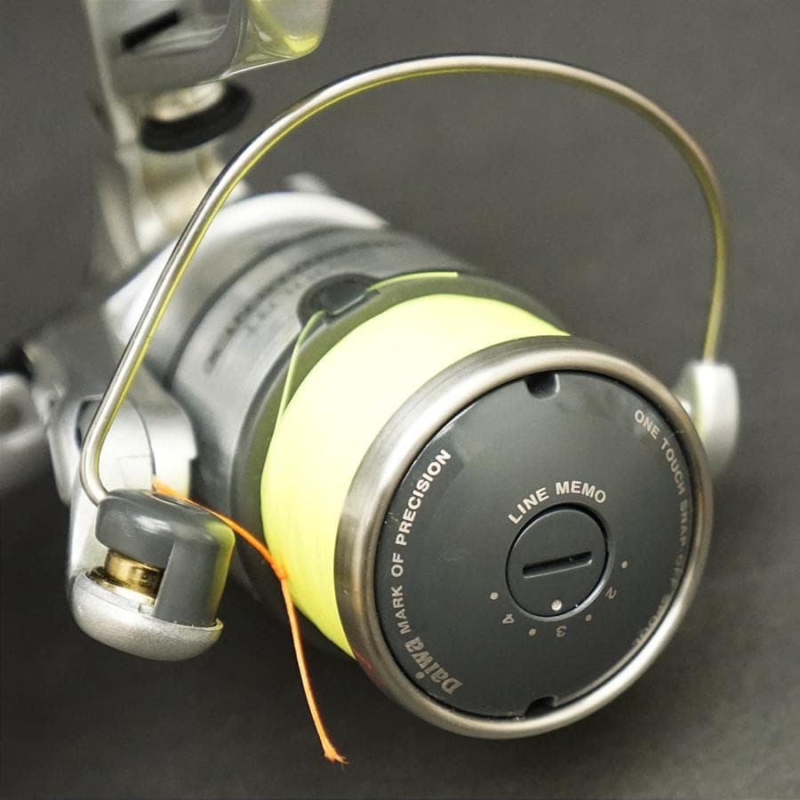ダイワ Daiwa 2500L.BT トーナメントXリール 釣具 スピニング