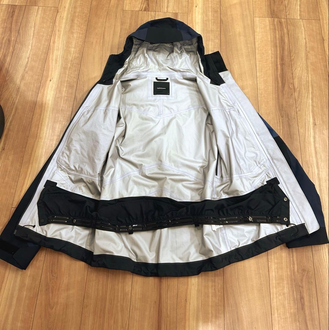 極美品　ピークパフォーマンス　スキースノーボジャケットGore-Tex Mサイズ