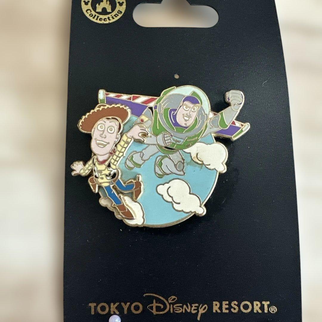 ディズニー　トイストーリー　ミッキー　ピンバッジ
